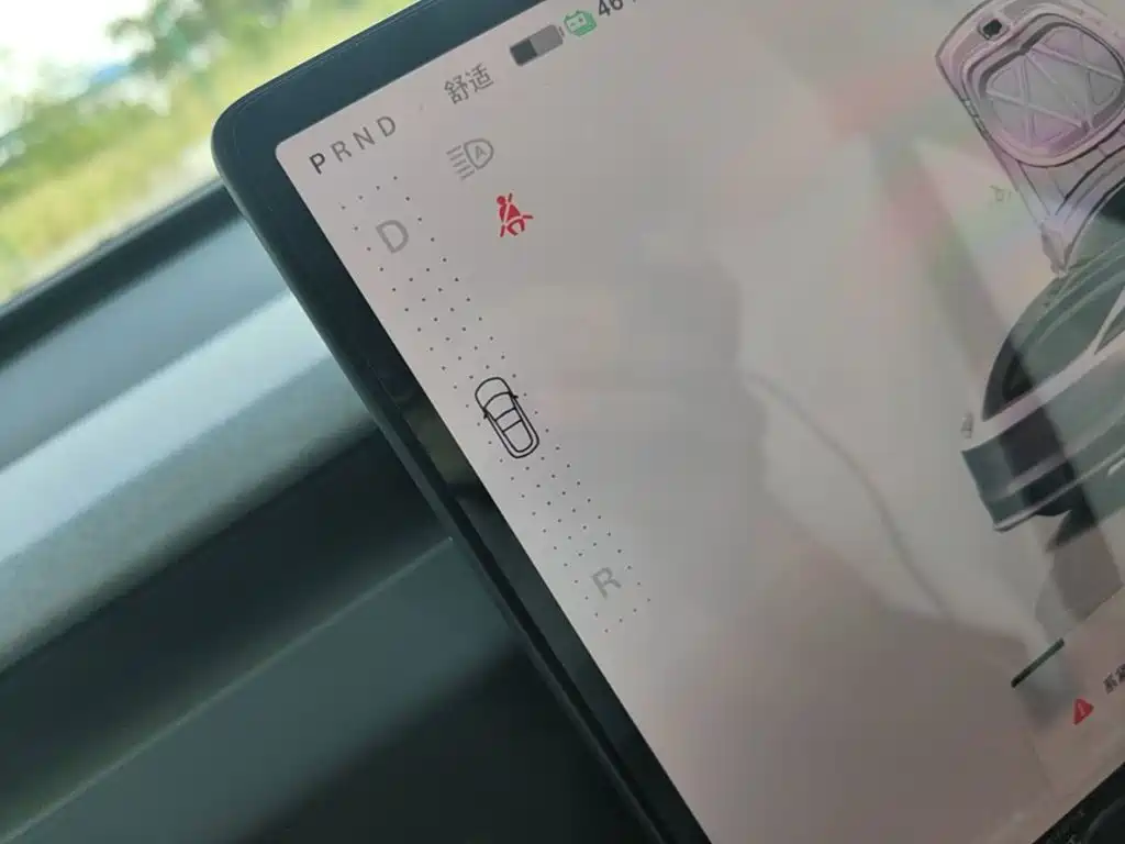 Tesla Model 3 — миниатюра 14