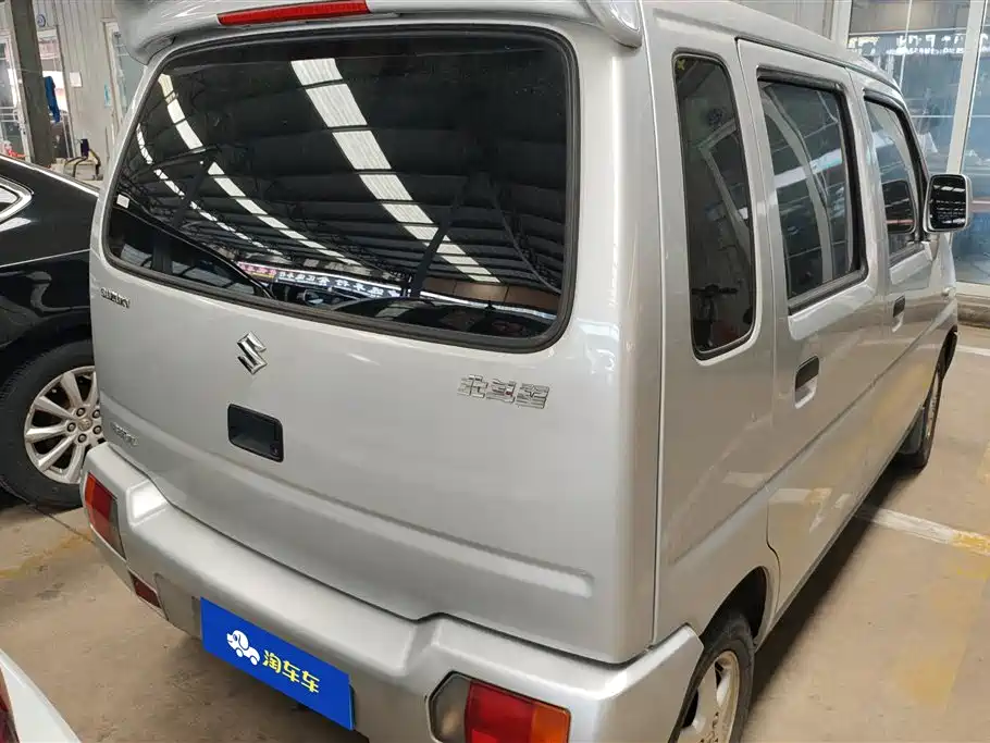 Suzuki Beidouxing 2013 1.0L MT Comfort