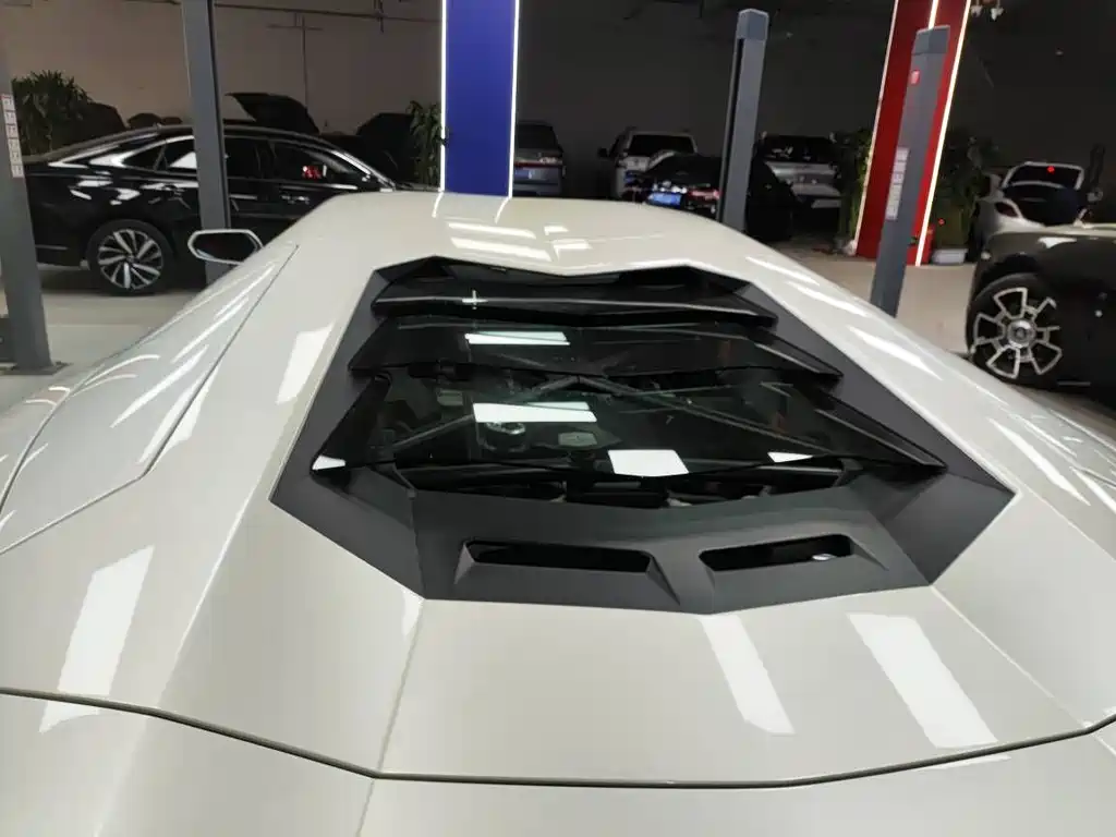 Lamborghini Aventador 2011 LP 700-4