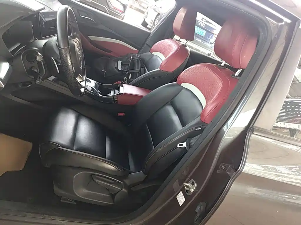 MG MG5 — миниатюра 15