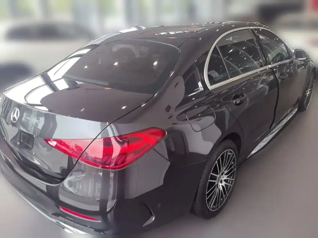 Mercedes-Benz C-Class — миниатюра 10