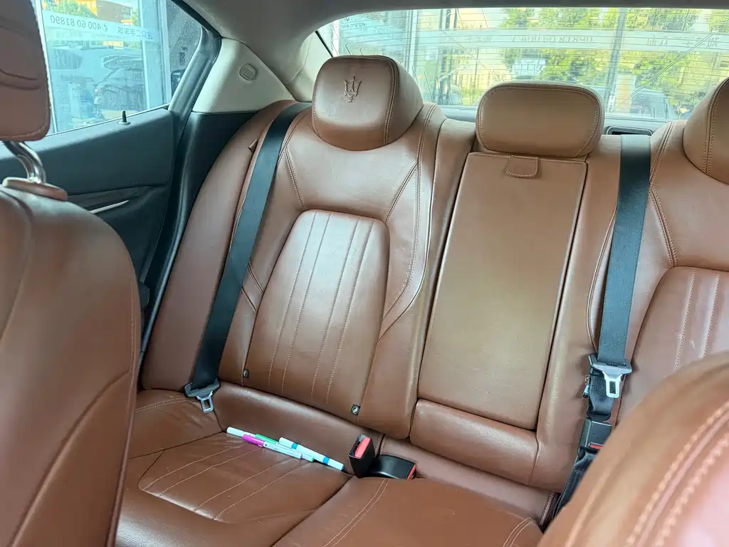 Maserati Ghibli — миниатюра 8