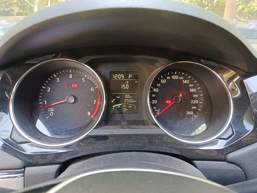 Volkswagen Sagitar — миниатюра 7
