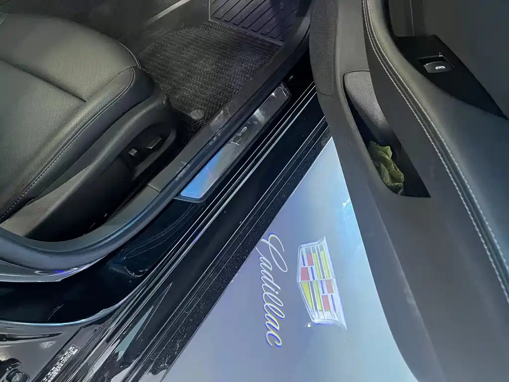 Cadillac CT5 2022 28T