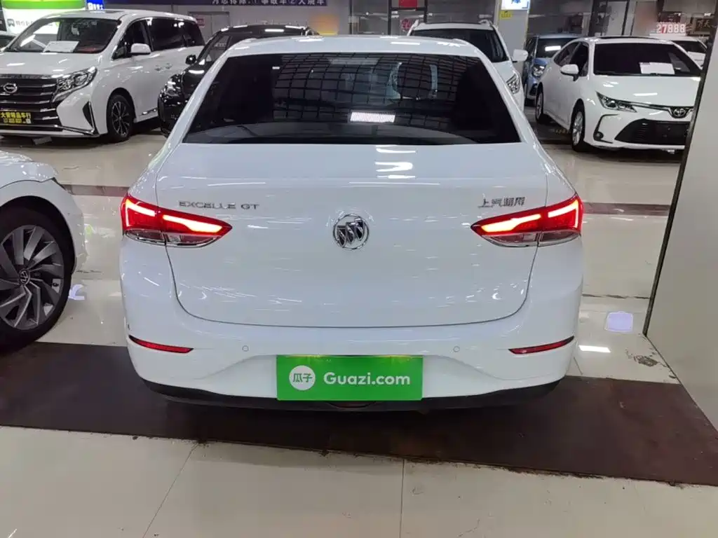 Buick Excelle — миниатюра 6
