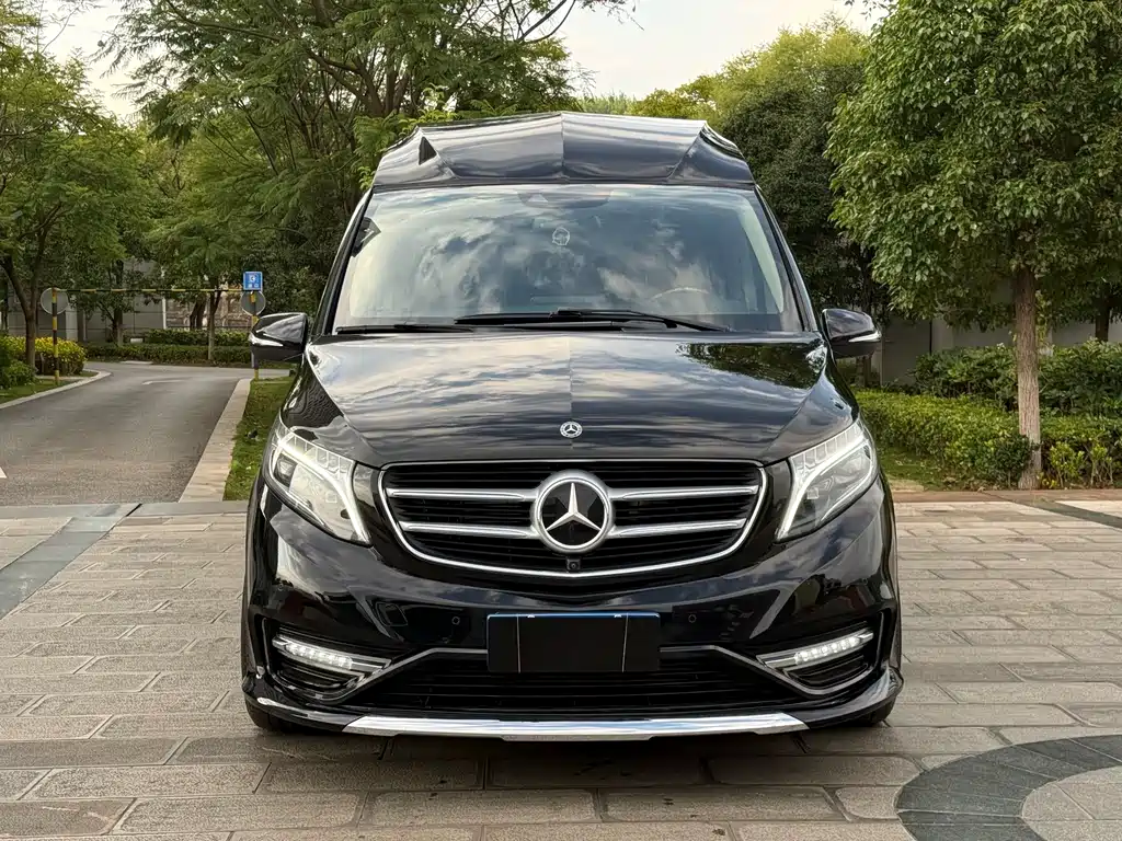 Mercedes-Benz V-Class — миниатюра 2