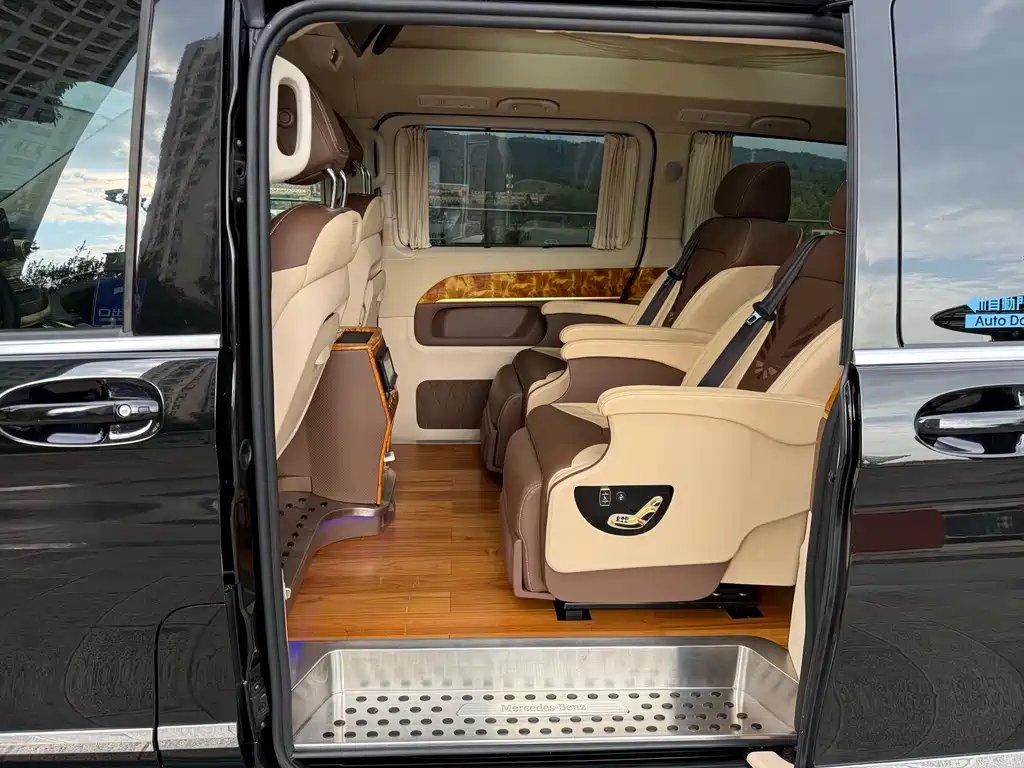 Mercedes-Benz V-Class — миниатюра 5