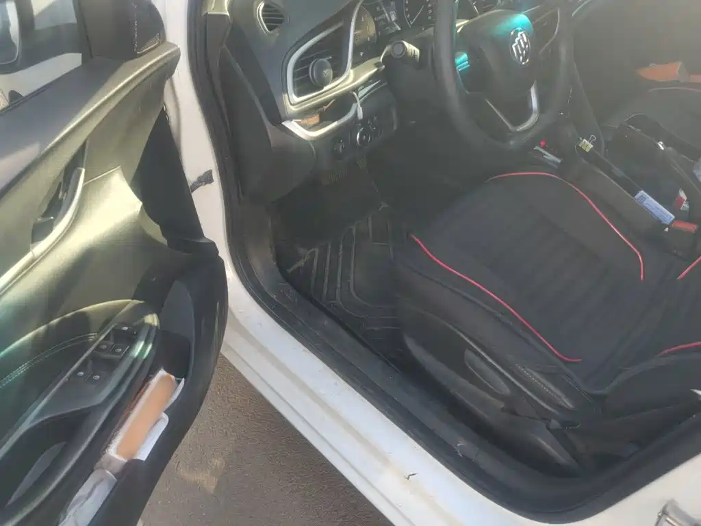Buick Excelle — миниатюра 17