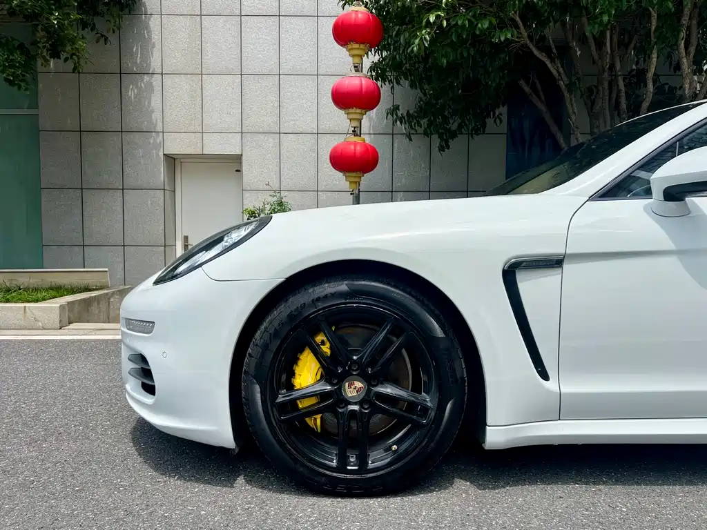 Porsche Panamera — миниатюра 6