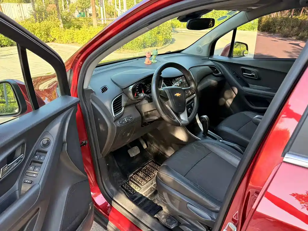 Chevrolet Trax — миниатюра 16