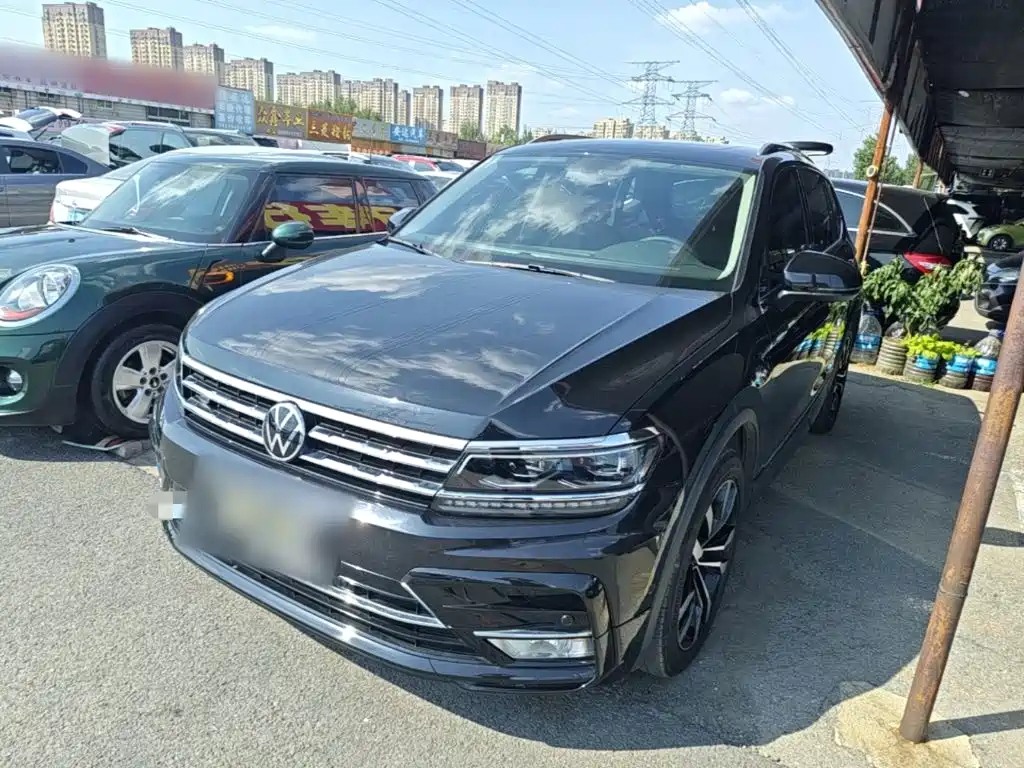Volkswagen Tiguan L — миниатюра 2