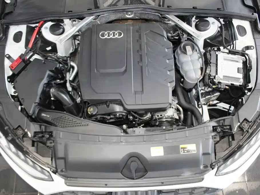 Audi A4L 2024 Белый из Китая, фото 5
