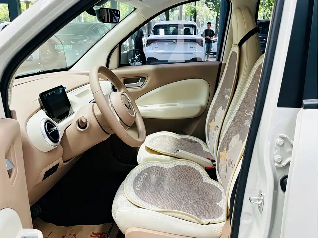 Wuling MINIEV — миниатюра 12