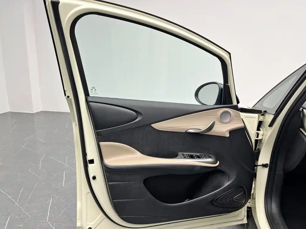 BYD Dolphin — миниатюра 12