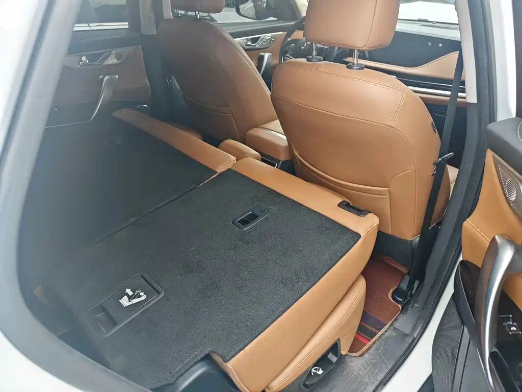Changan CS95 — миниатюра 13
