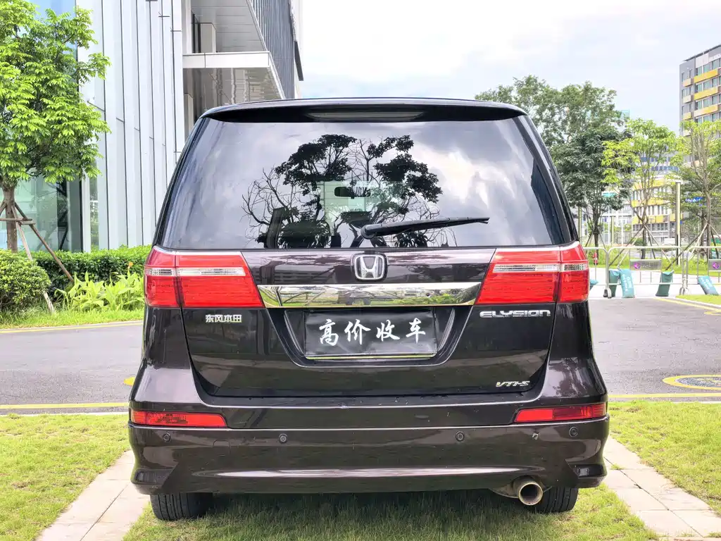 Honda Elysion — миниатюра 5