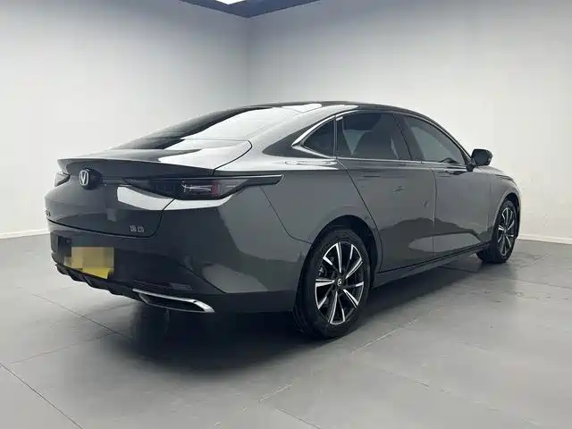 Changan Eado — миниатюра 6