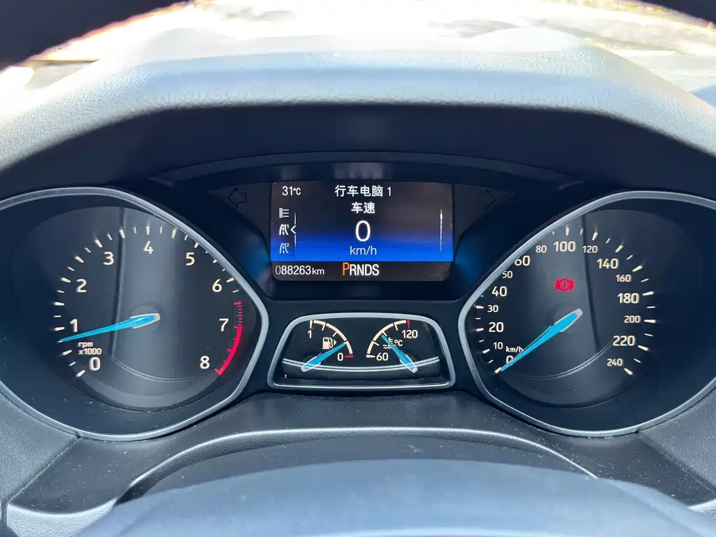 Ford Focus — миниатюра 14