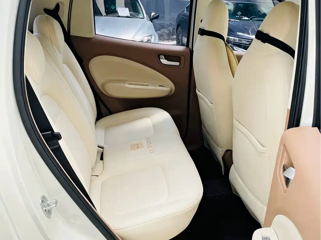 Wuling MINIEV — миниатюра 16