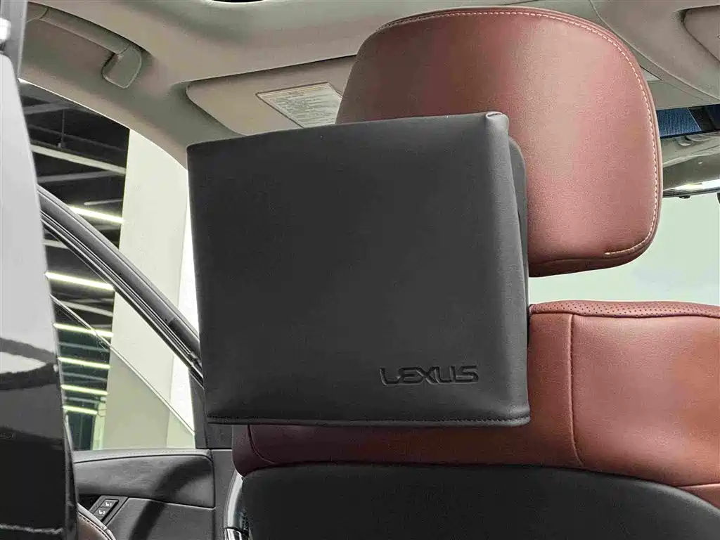 Lexus LX — миниатюра 11