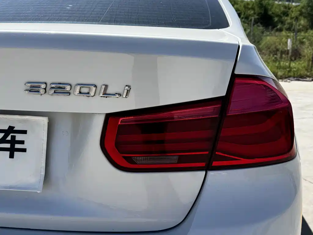 BMW 3 Series — миниатюра 5