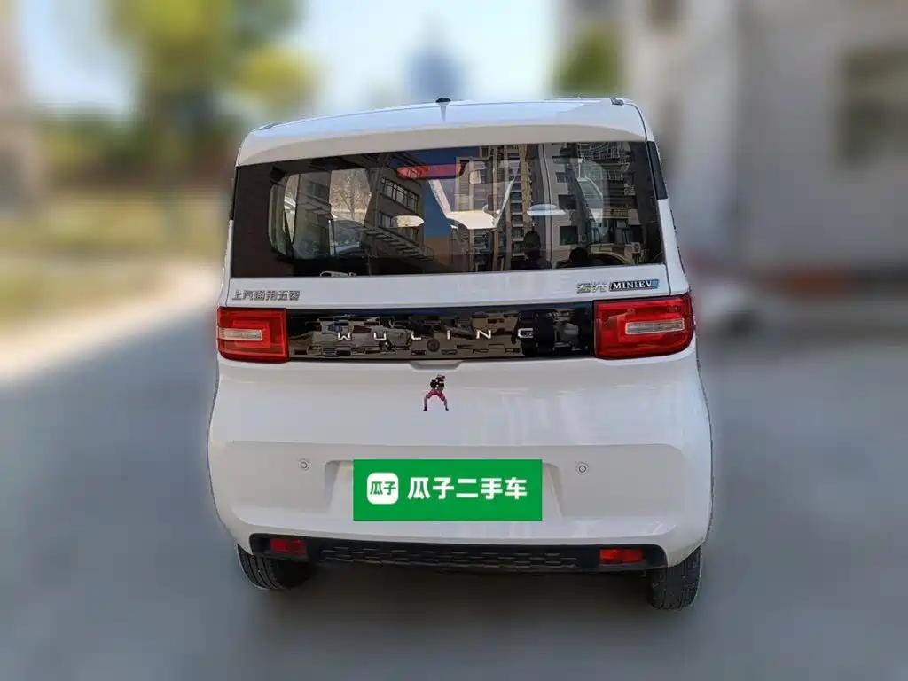 Wuling MINIEV — миниатюра 4