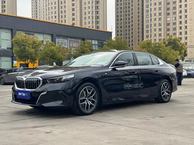 BMW I5 2025