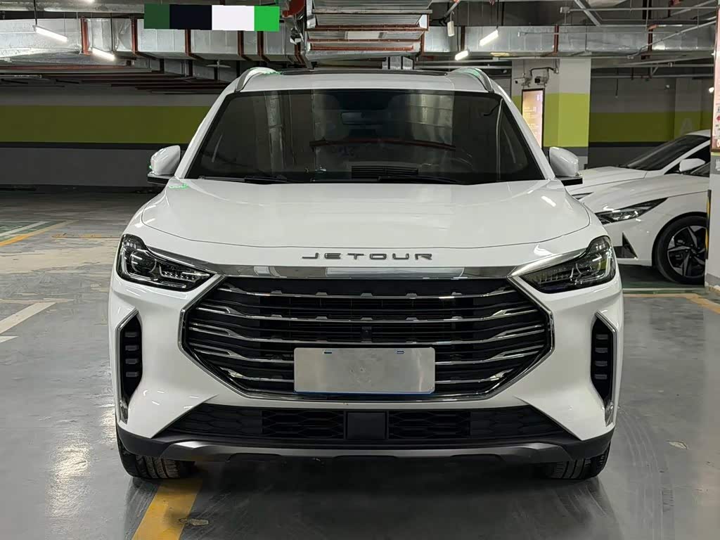 Jetour Jetour X70 PLUS 1.5 л 2022 г. Белый, пробег 38000 км