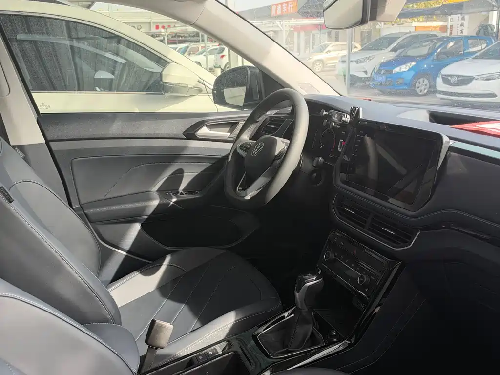 Volkswagen Tharu — миниатюра 8