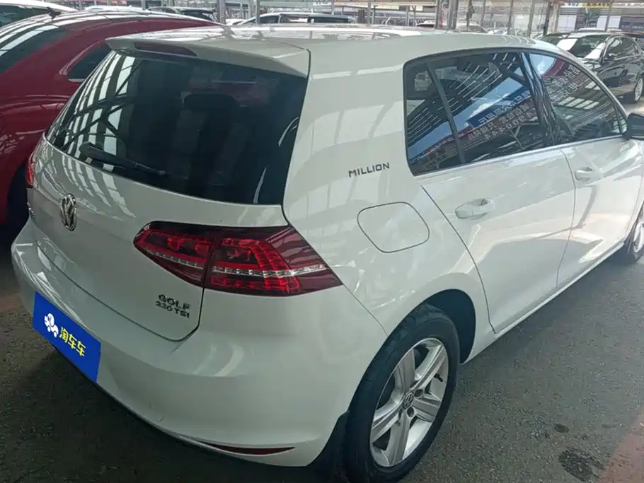 Volkswagen Golf 2017 230TSI AT Comfort