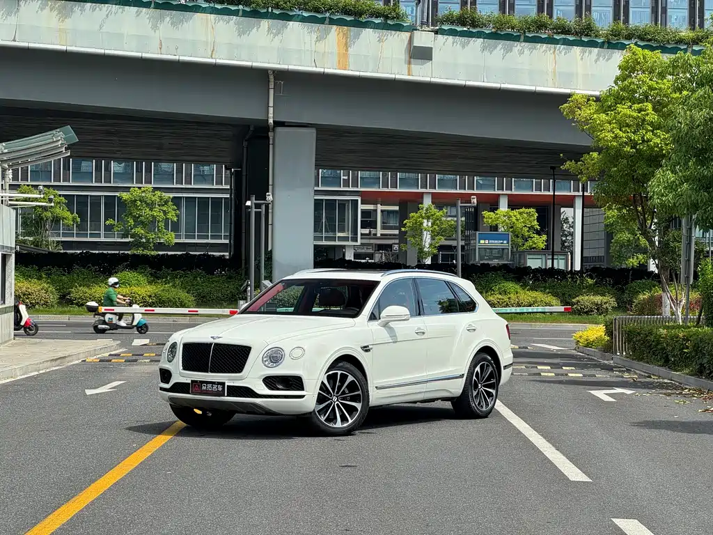 Купить Bentley Bentayga