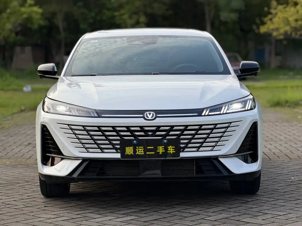 Changan Eado 4th Gen 1.5T 500Bar Smart Type, фото 2