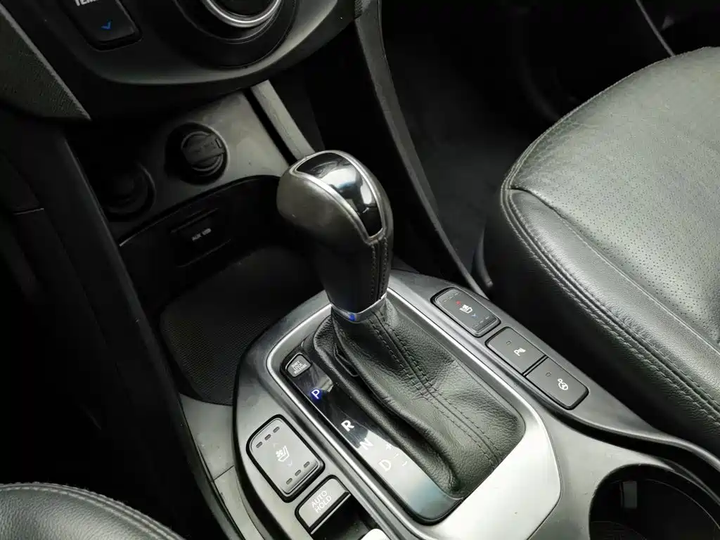 Hyundai Santa Fe — миниатюра 13