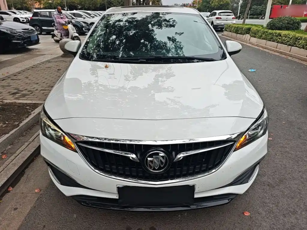 Buick Verano — миниатюра 3