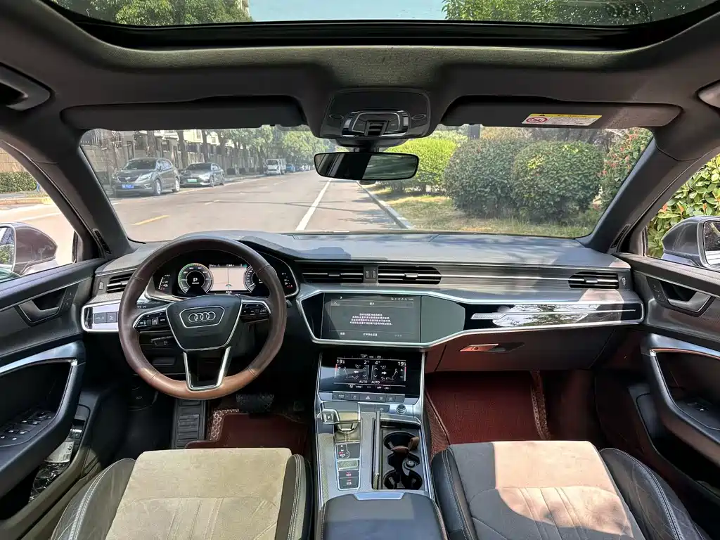 Audi A6L New Energy — миниатюра 8