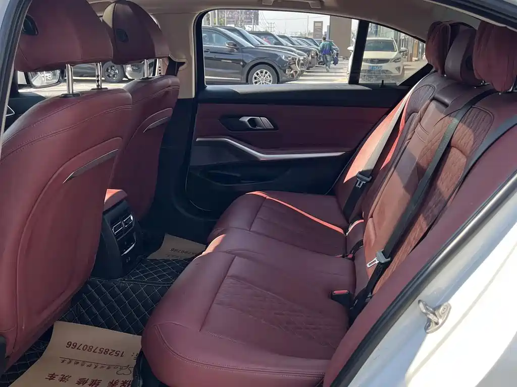 BMW 3 Series — миниатюра 17