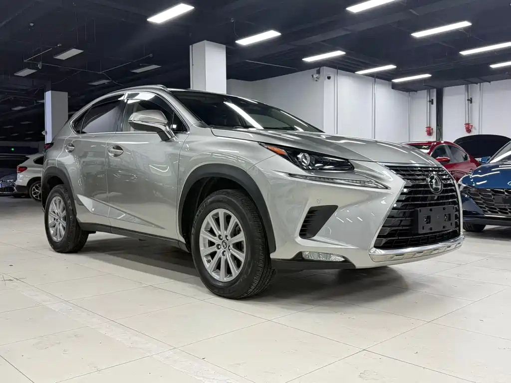 Lexus NX 2020 200 V