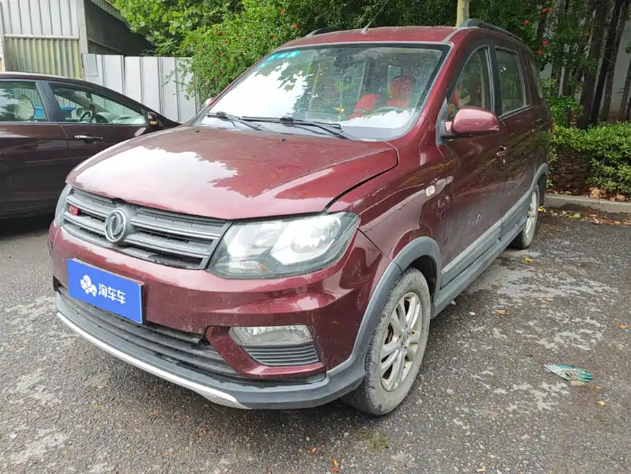 Dongfeng 370 2016 1.5L MT SFG15-05 7 мест