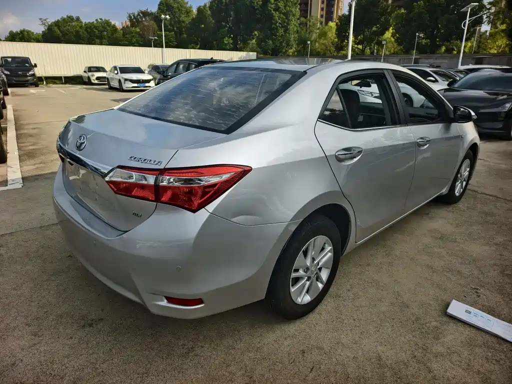 Toyota Corolla — миниатюра 5