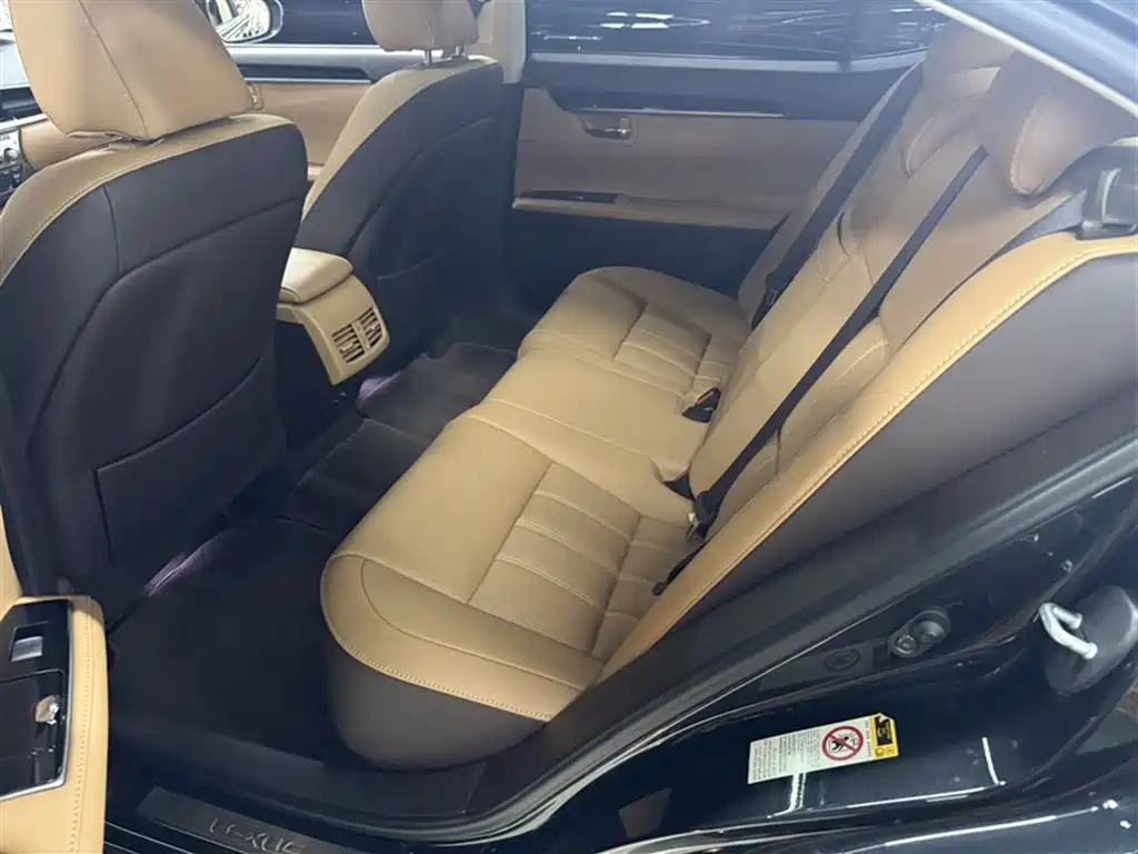 Lexus ES 2015 200 Elite