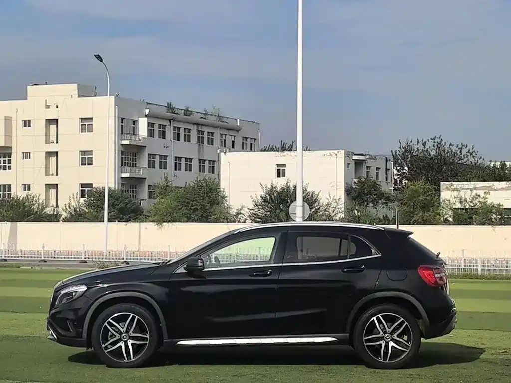 Mercedes-Benz GLA — миниатюра 5