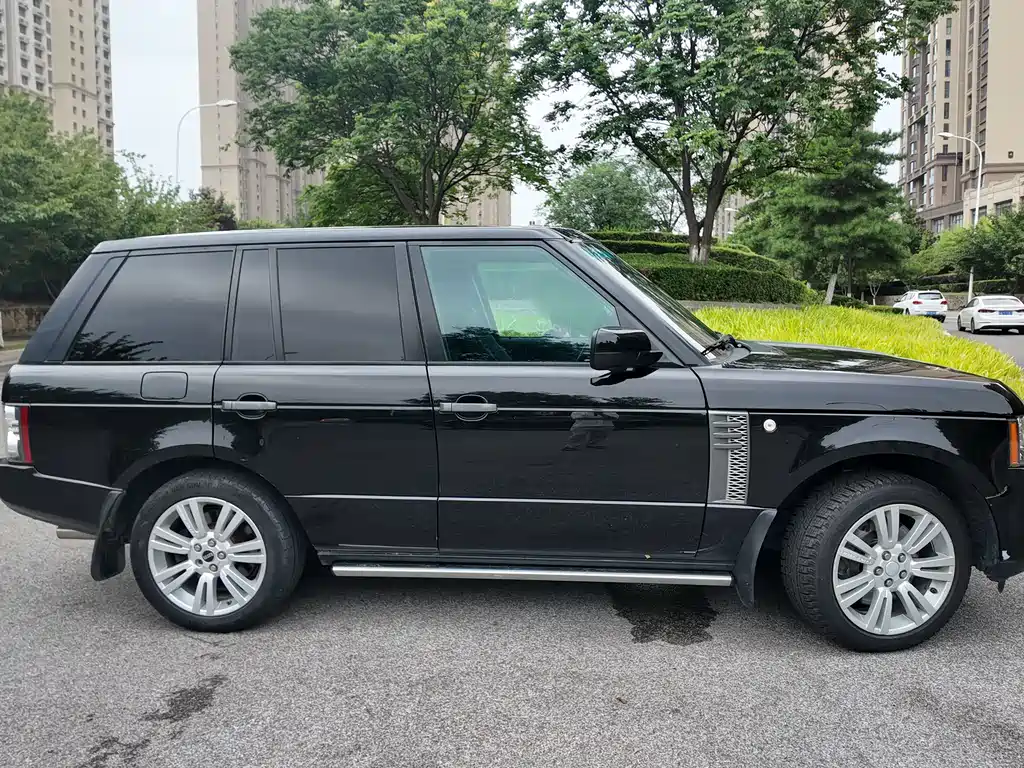 Land Rover Range Rover — миниатюра 2