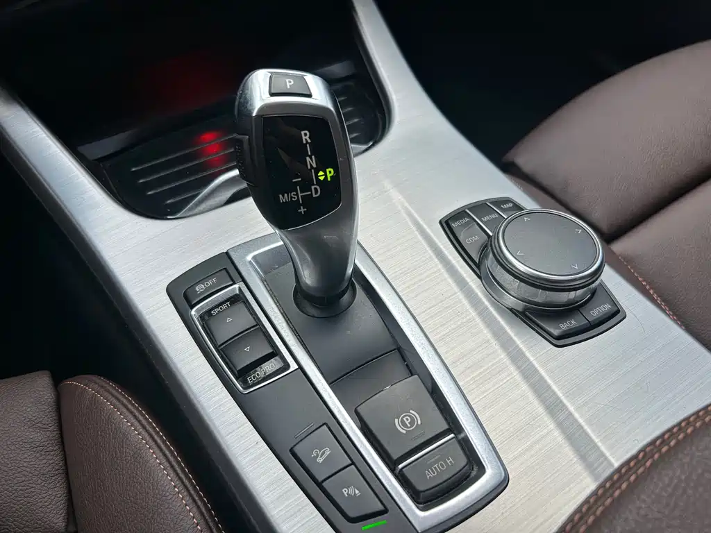 BMW X4 — миниатюра 15