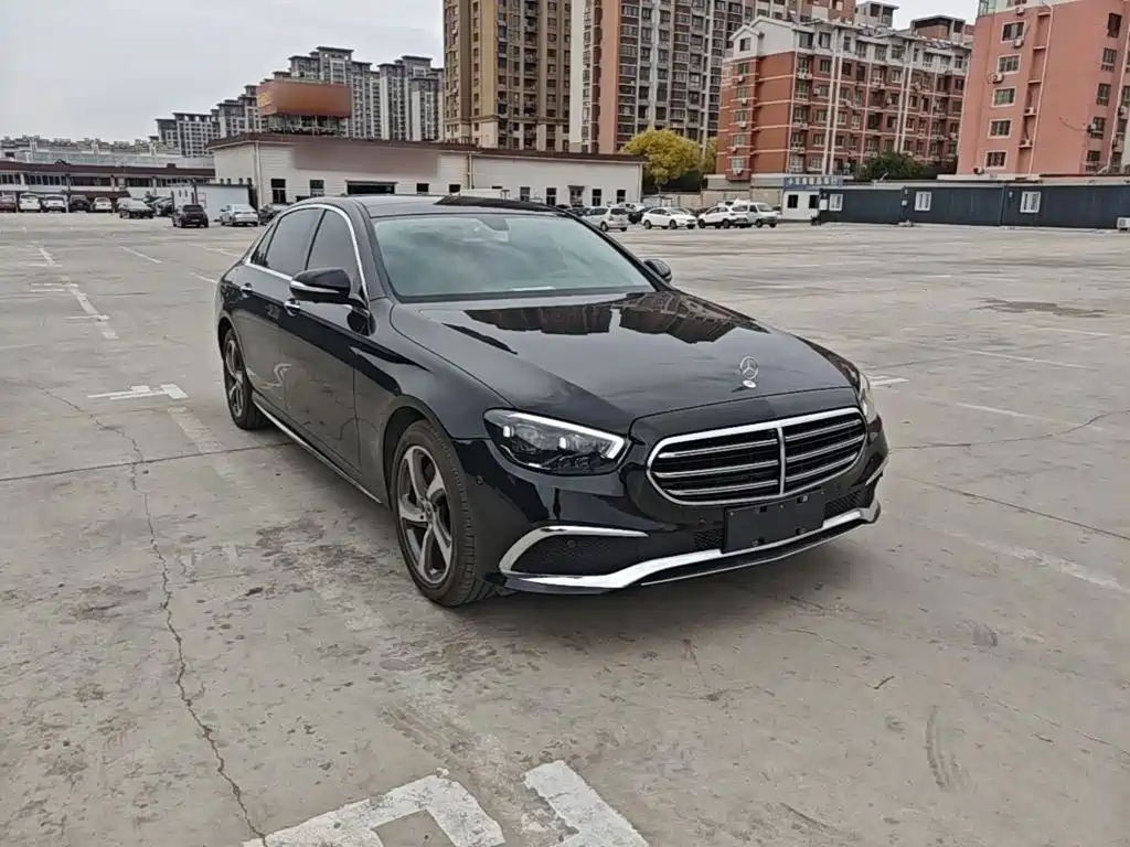 Mercedes-Benz E-Class — миниатюра 4