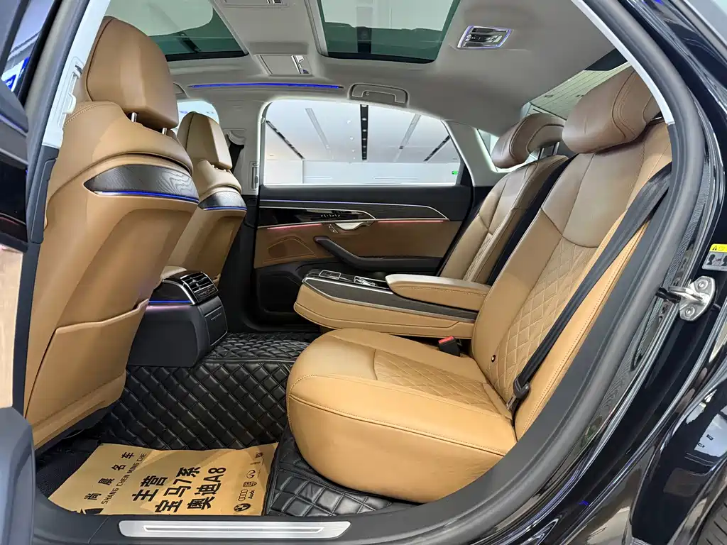 Audi A8 — миниатюра 12