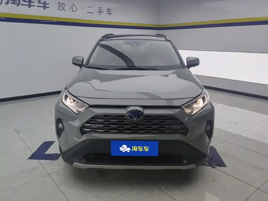 Toyota RAV4 — миниатюра 2