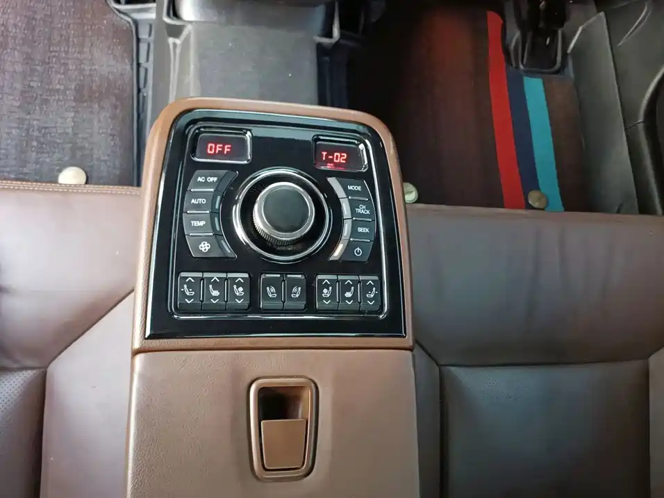Hongqi Hongqi H7 — миниатюра 13