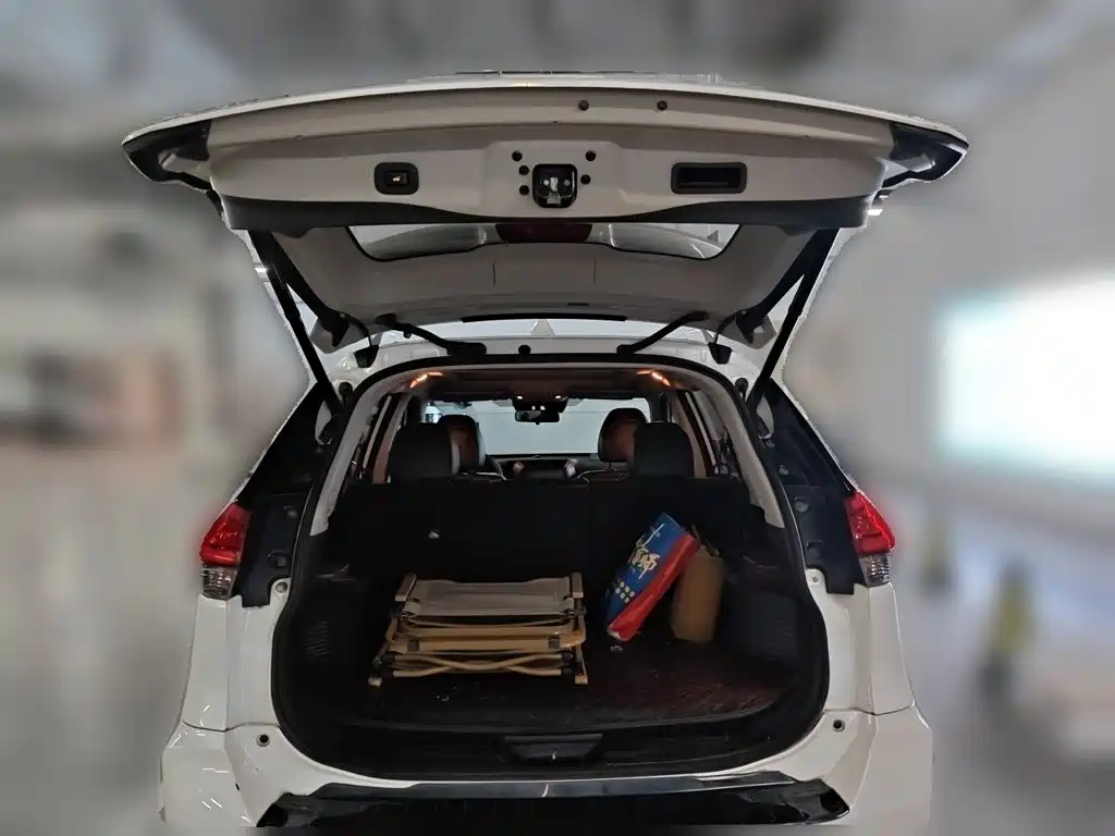 Nissan X-Trail — миниатюра 20