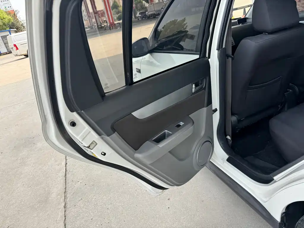 Suzuki Swift — миниатюра 12