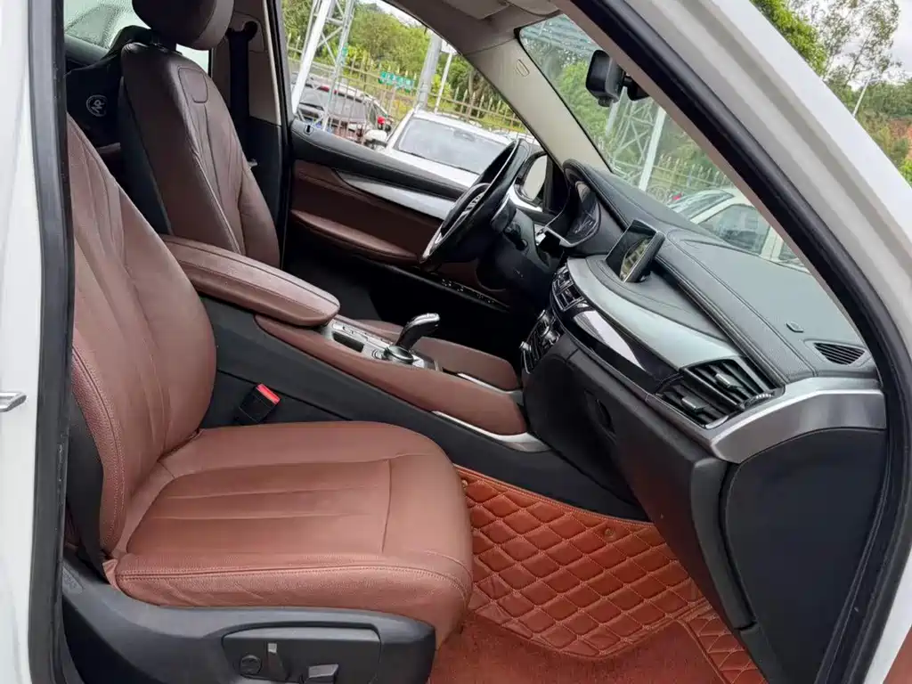 BMW X6 — миниатюра 6